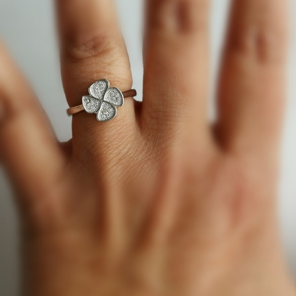 Sterling Silver CZ Clover Leaf Ring Size 8 - Picture 5 of 5